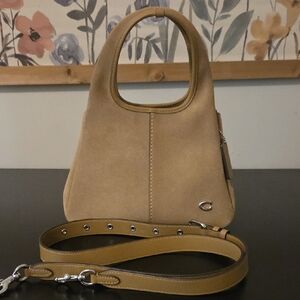 Coach Lana Bag 23-- Suede Peanut